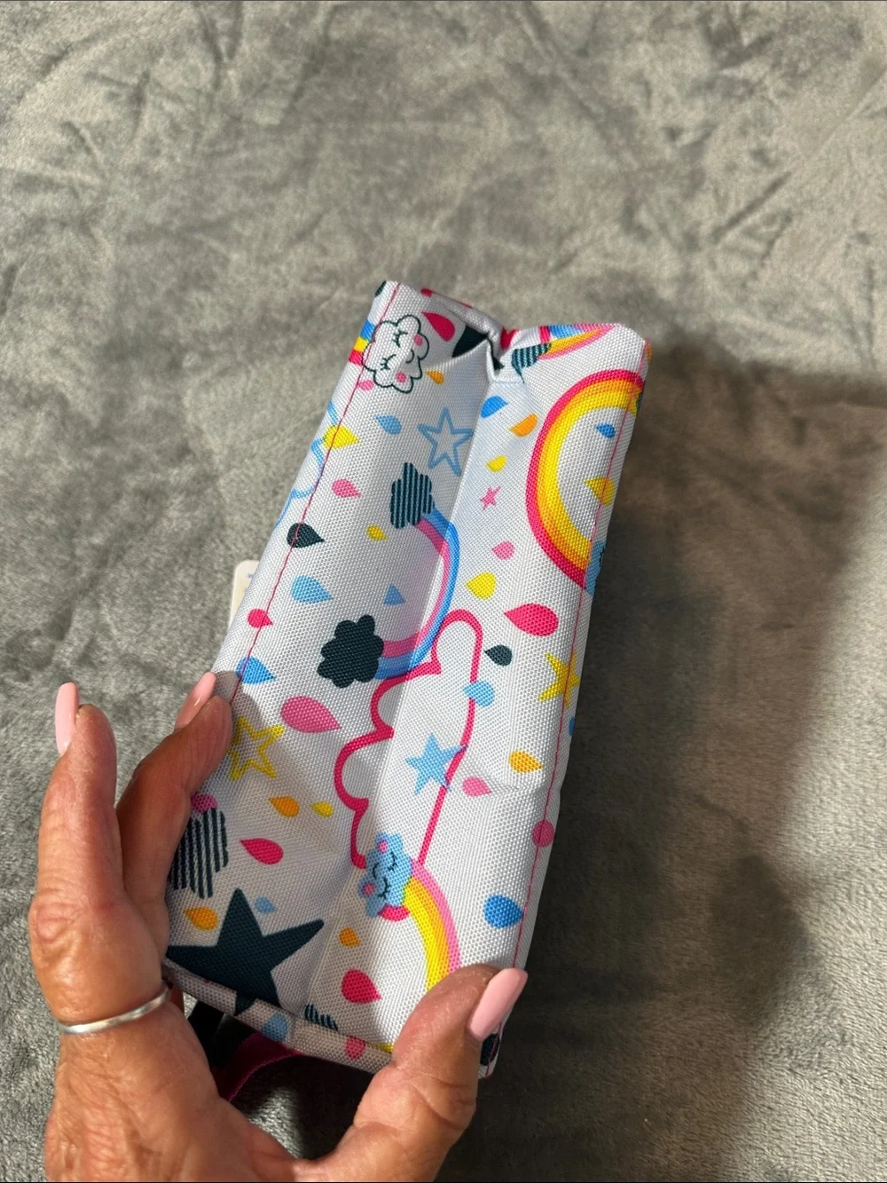 PACKIT Kids Freezable Snack bag - White with Multicolor Rainbows
